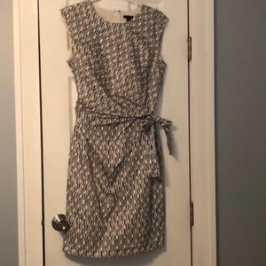 Ann Taylor summer lightweight clossic lined dress